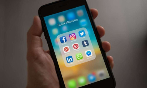 social media apps on smart phone